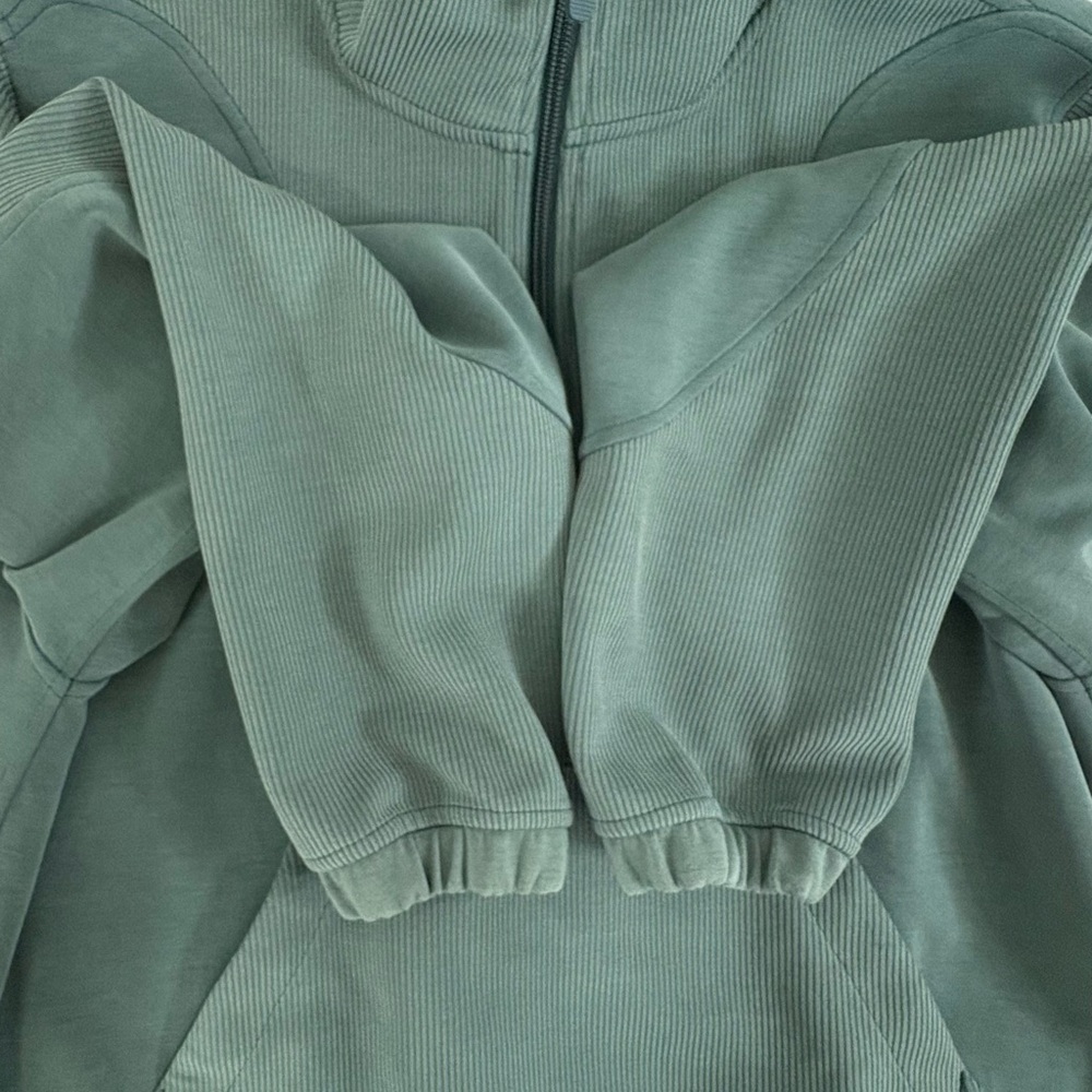 Lululemon | Brushed Softstreme Ribbed Half Zip | Sz 8 | Green Jasper | EUC - Picture 7 of 11